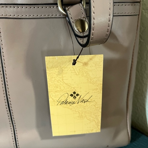 NWT Patricia Nash Women's Shoulder Bag - Light Taupe Poppy Tote in Stone - Picture 3 of 6